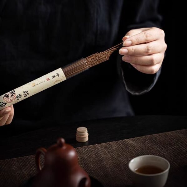 Chinese - style Panda Incense Burner: The curling incense smoke soothes your spirit, helps focus your mind, and guides you to inner balance. - Image 3